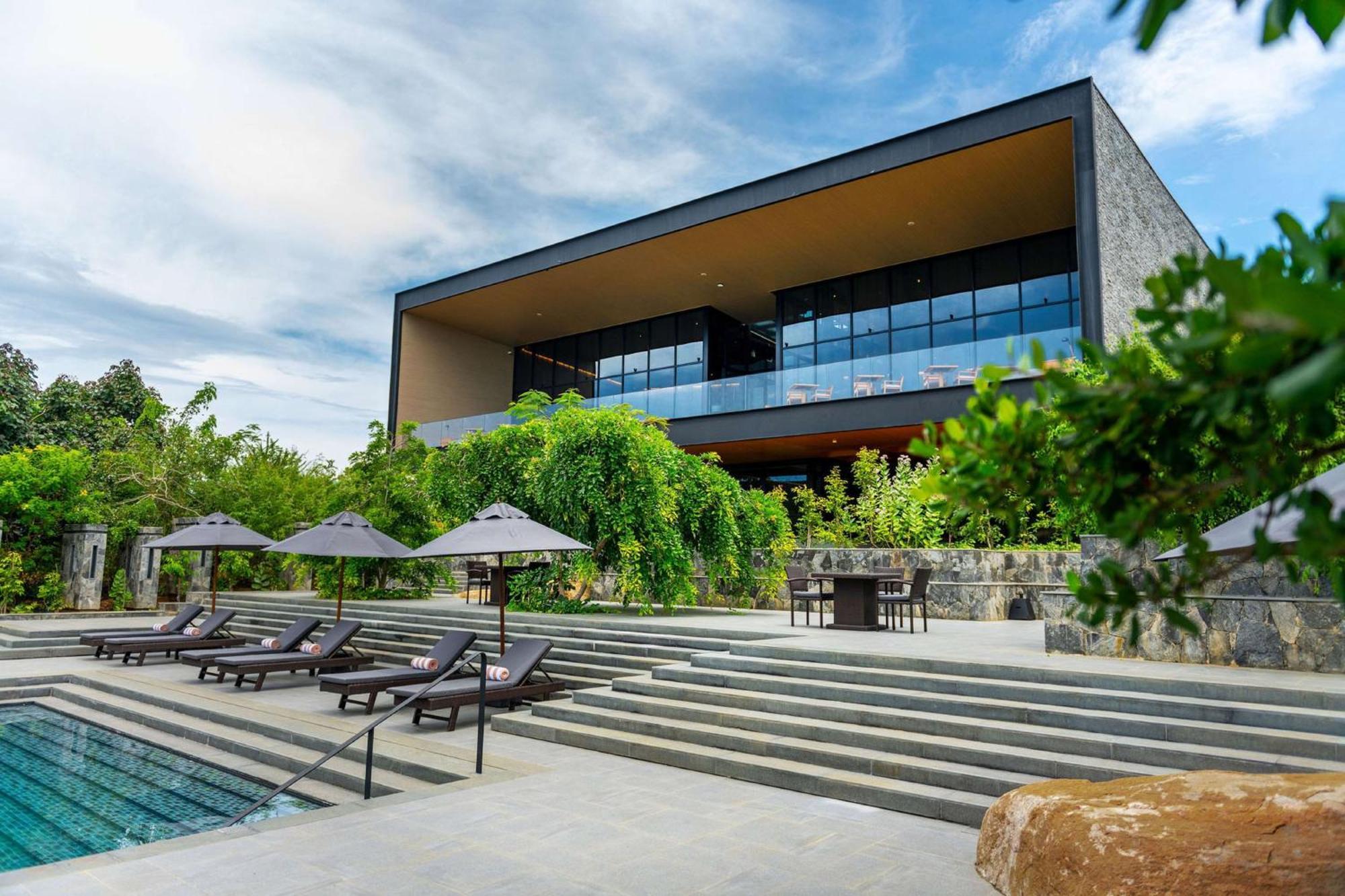 Hilton Yala Resort Exterior photo
